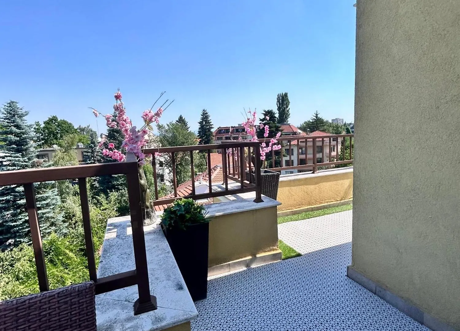 Vitosha Terrace 1Br Apartment With Parking Sofia